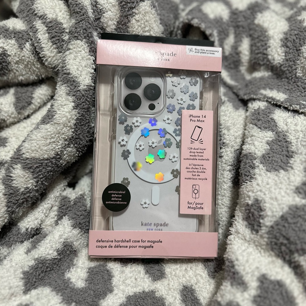 Kate Spade Defensive 14 Pro Max Case